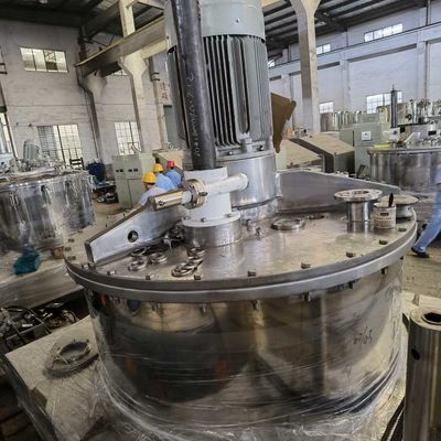 Vertikale Zentrifuge 620kg der Untenentleerungs-900rpm für aromatische Substanzen