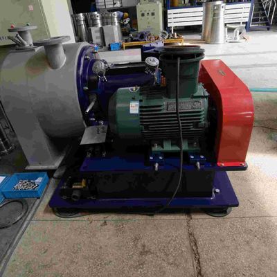 Automatische ununterbrochene Schirm-Zentrifuge 530mm des Wurm-2000rpm für erneuerten Gummi