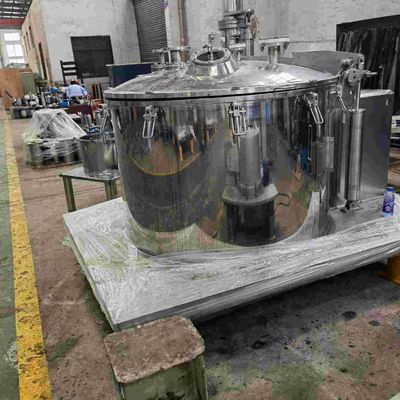 Chemische Verarbeitungsvier Korb-Zentrifuge der Punkt-Spitzen-Entladungs-Zentrifugen-400L