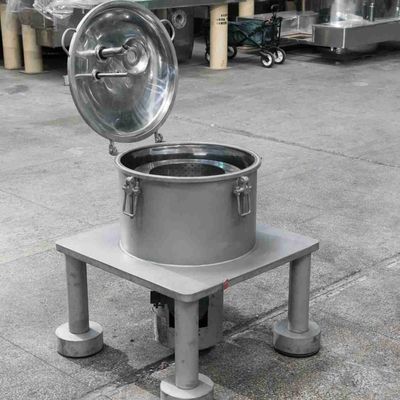 Spitzen-Entladungs-chemische Zentrifuge 2825rpm 5L mit Bewegungsdirektantrieb